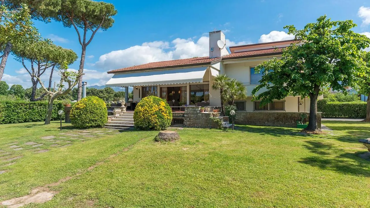 Il Renzito 8, Emma Villas Massa  Itálie